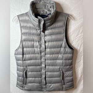 Gap Gray Puffer Vest Women’s Medium Lightweight Quilted Snap Front